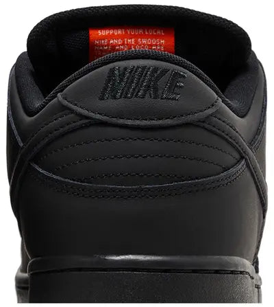 Nike SB Dunk Low Pro Triple Black