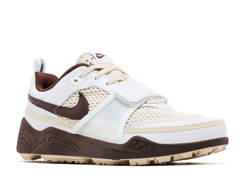 Travis Scott x Nike Zoom Field Jaxx “Light Chocolate”